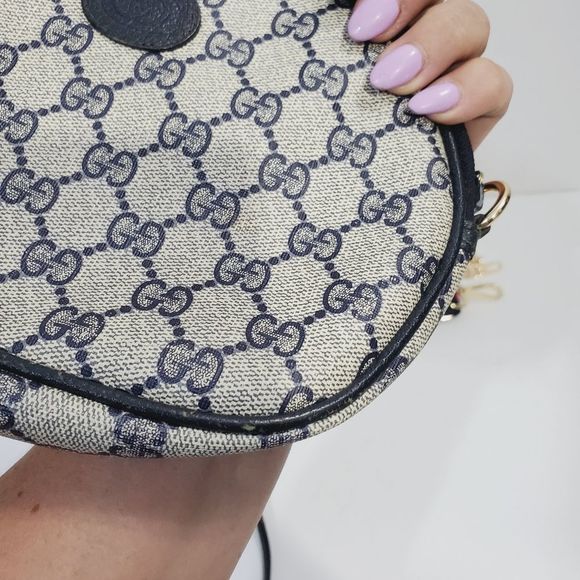 Gucci Authentic Vintage GG monogram PVC leather crossbody pouch bag - Picture 10 of 16